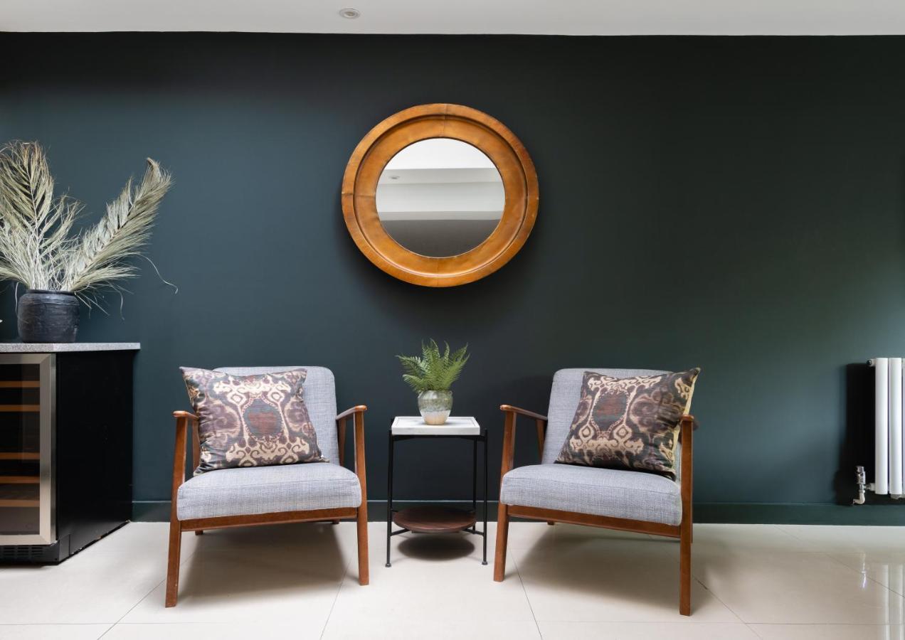 The Heart Of Shepherds Bush - Modern 2Bdr Apartment With Garden Londres Exterior foto